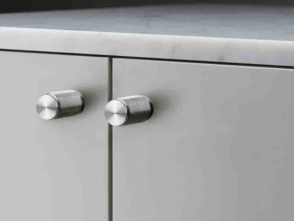Berenson Advantage Plus 6 Oval Cabinet Knob portrait 19
