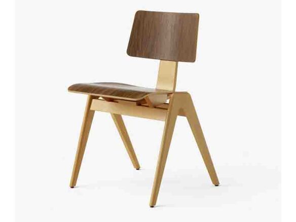 daystak side chair rd1 beech and walnut angled front   1 584x438