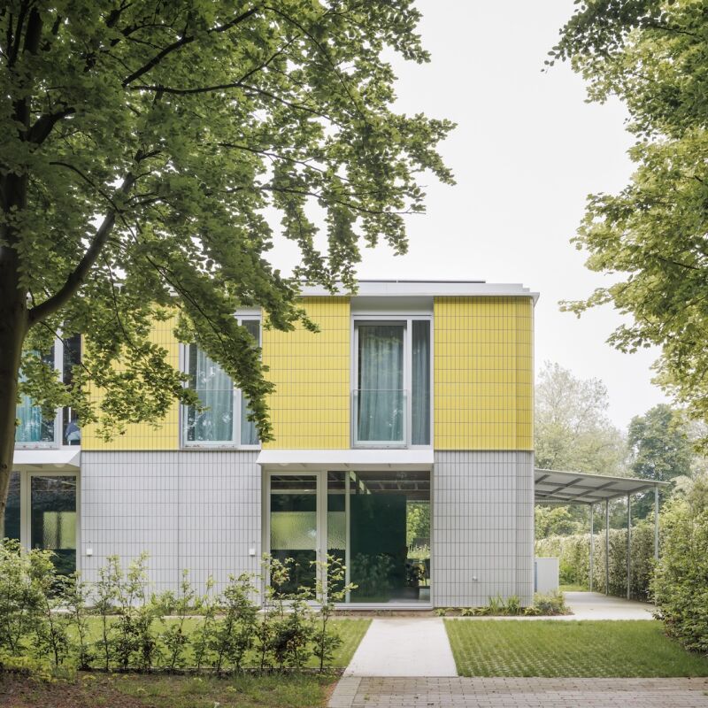 eva and maria combined holiday rentals and eva maria fashion studio designed by studio moto in varsenare belgium photo by stijn bollaert 2a  