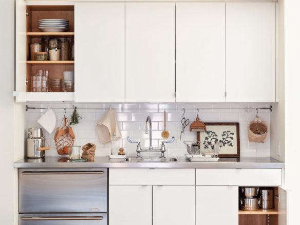 Kitchen of the Week A CostConscious Plywood Design Homemade Backsplash and Moveable Island Included portrait 29