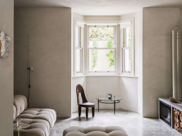 10 Easy Pieces Architects AllTime Favorite Paint Picks portrait 13