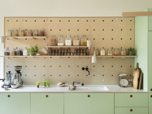 Steal This Look The LowImpact Kitchen portrait 4