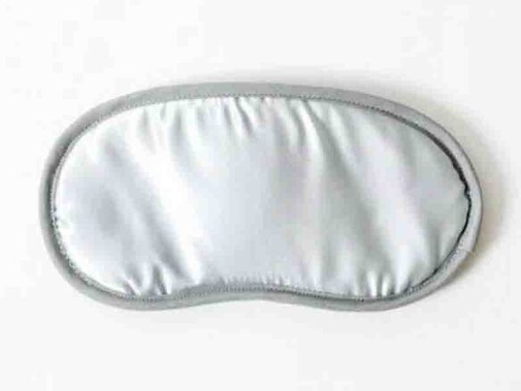 rikumo charcoal eye mask   1 584x438