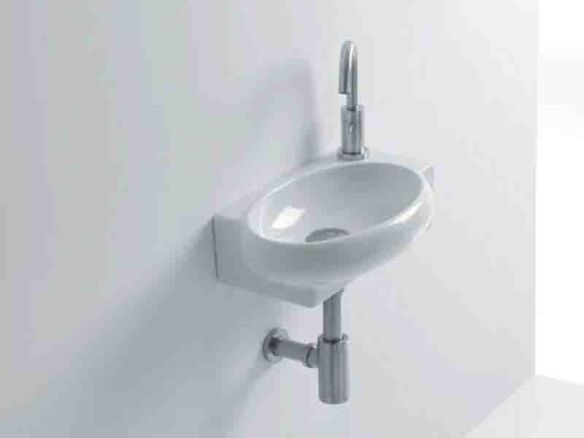 Kitchen Tap Orbit portrait 31